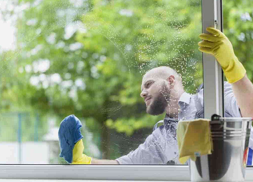 Fensterreinigung Berlin: Tipps für eine makellose Fensterreinigung